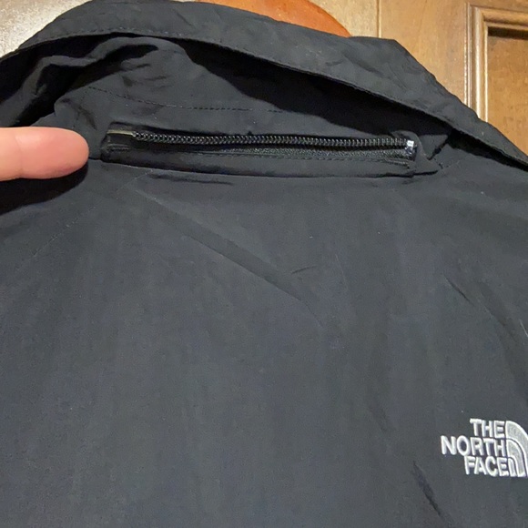 1221 The North Face - Hyvent Jacket_FLAW Pricing_NO DISCOUNTS - Picture 12 of 13